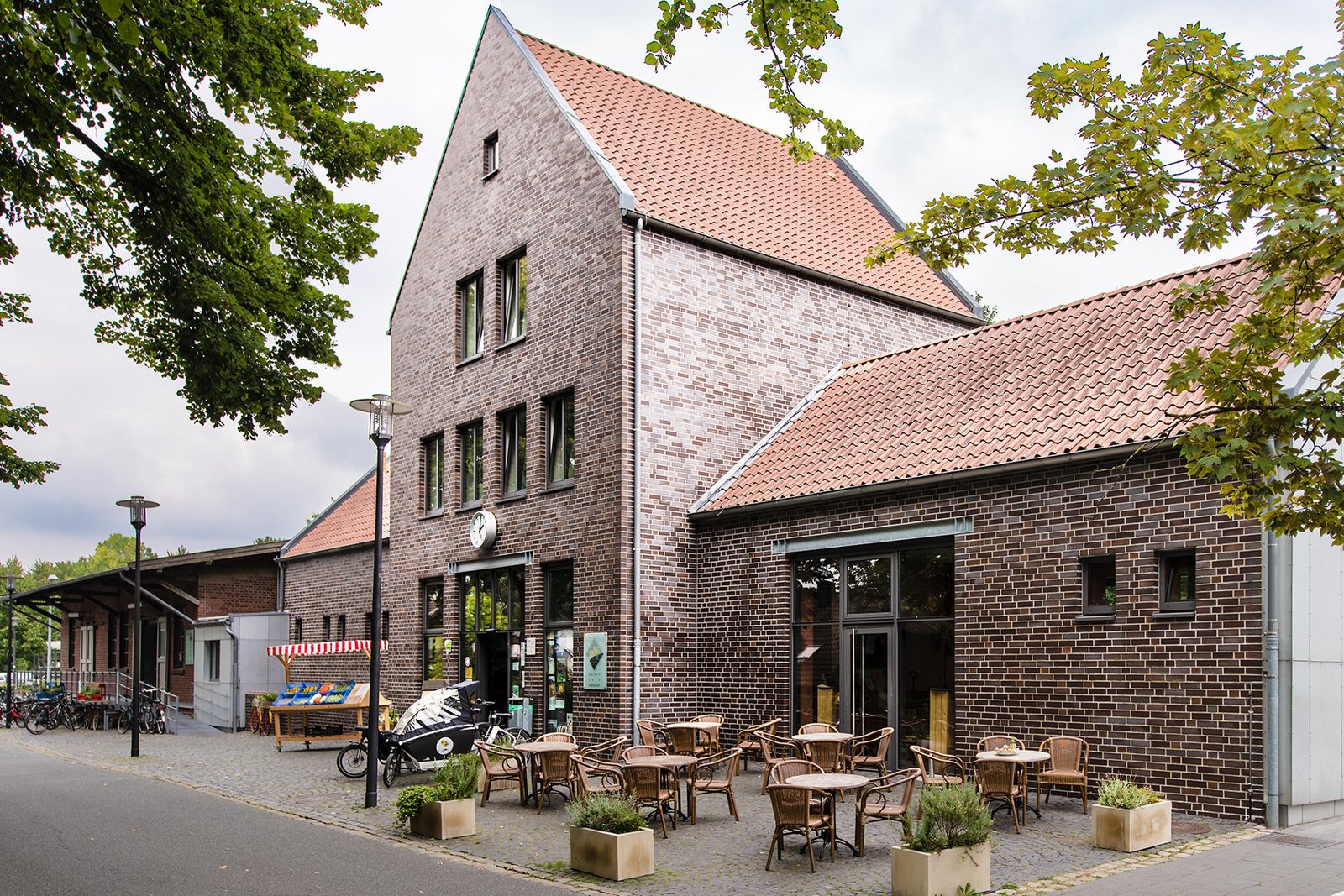 Ansicht billerbecks BAHNHOF mit Cafe